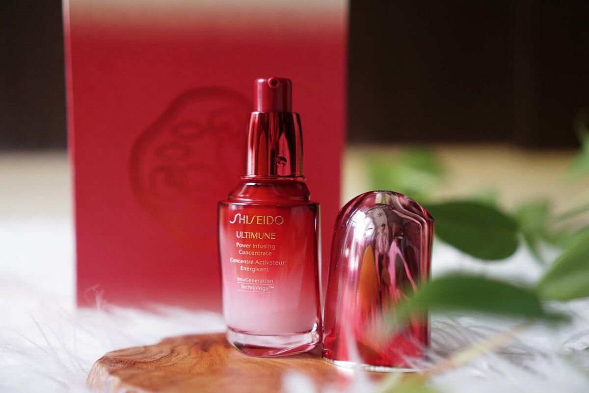 Shiseido ultimate power. Ultimune концентрат шисейдо Power infusing. Шисейдо ультимейт 2 сыворотки. Shiseido Ultimate Power infusing Concentrate танцовщицы. Концентрат для лица Shiseido Ultimune.