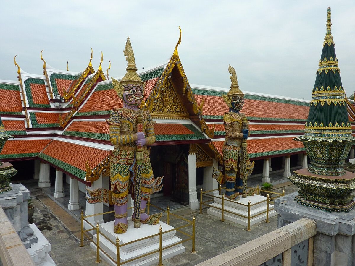 Буддийский храм wat Phra Ram