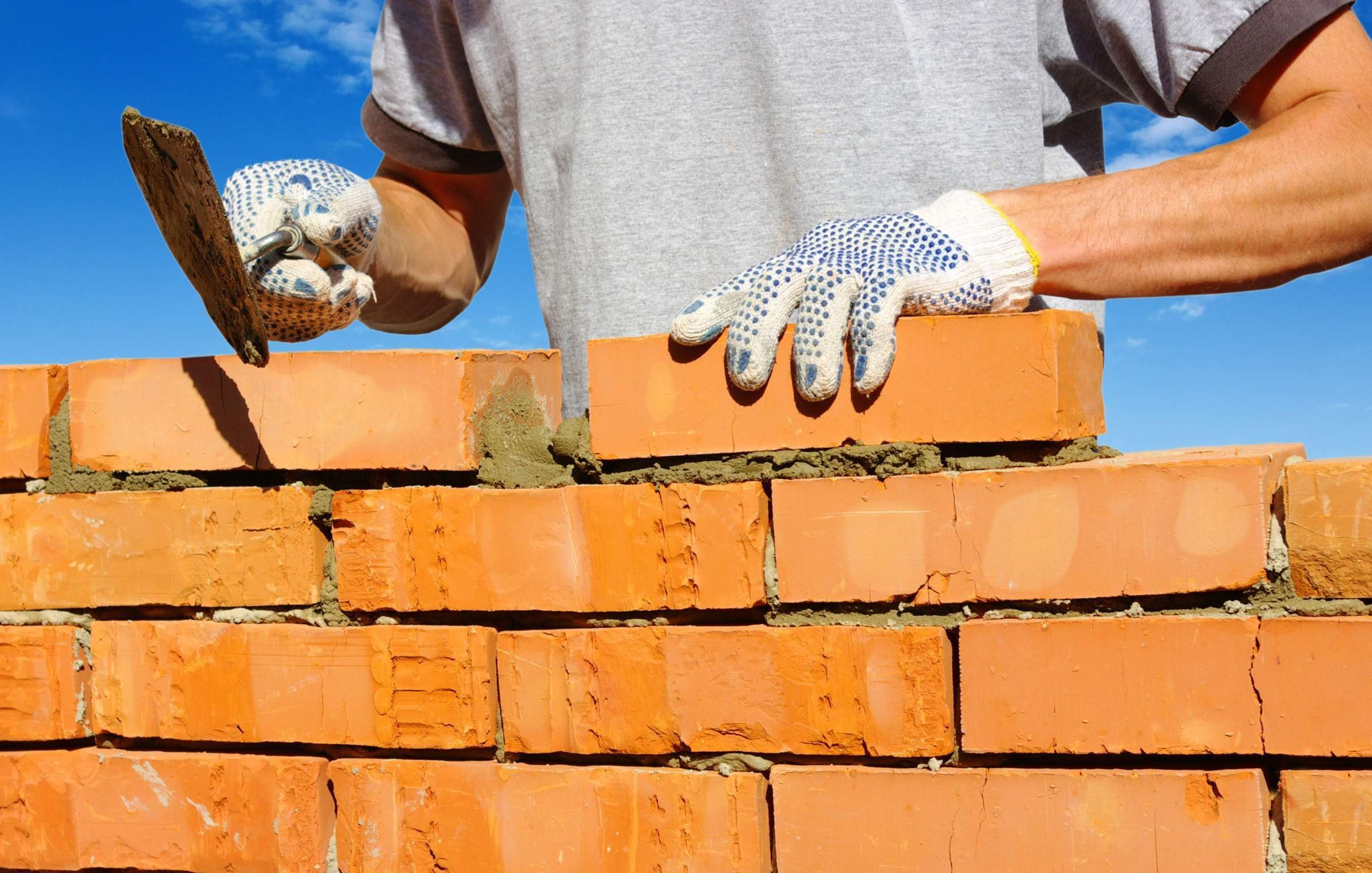 Кирпичный дом своими руками. Brickie (Bricklayer>Brick-fie) - «каменщик». Кирпичная кладка. Укладка кирпича. Кладка кирпича.