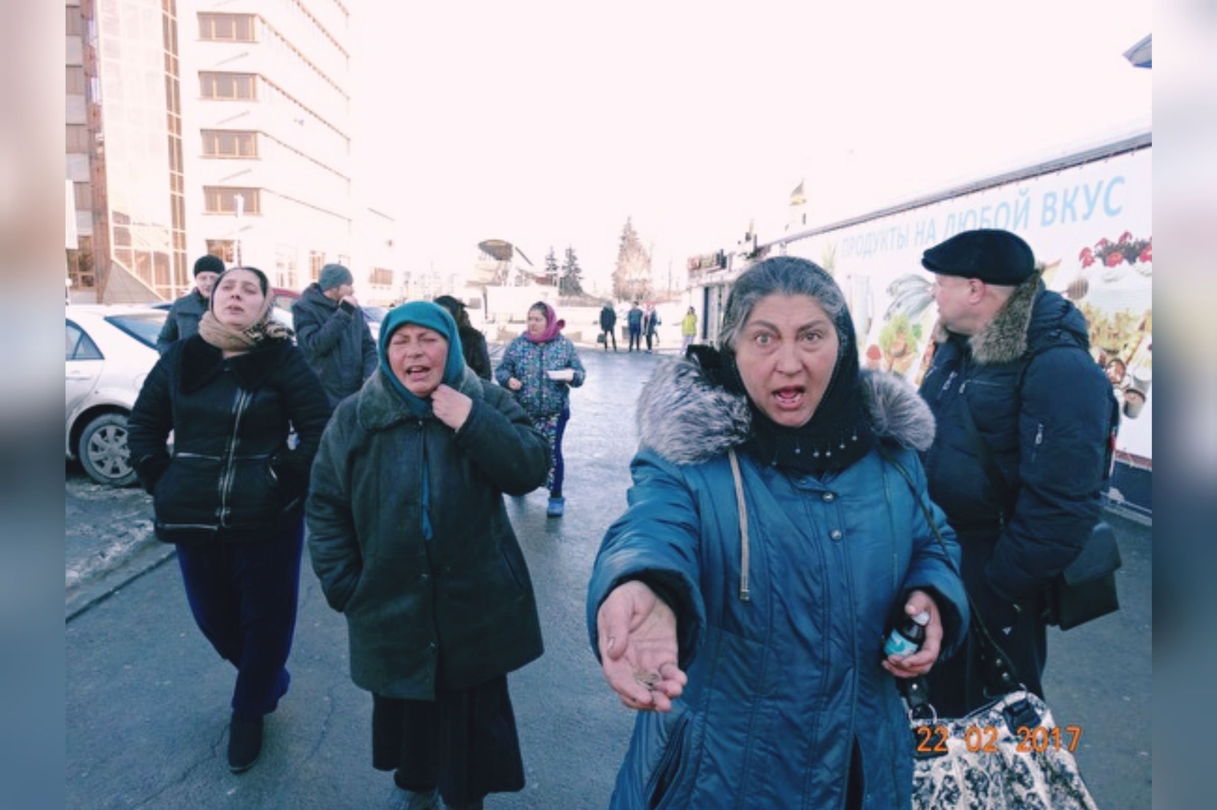 Цыгане в Челябинске на вокзале