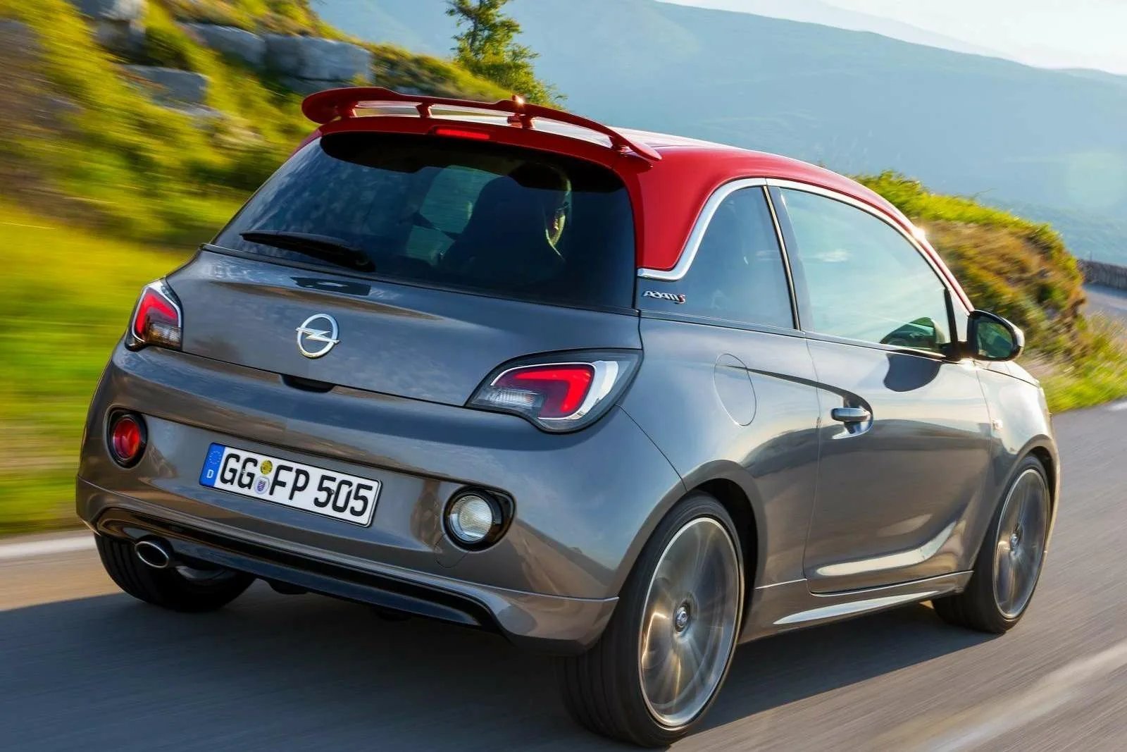 Opel Adam С…СЌС‚С‡Р±РµРє