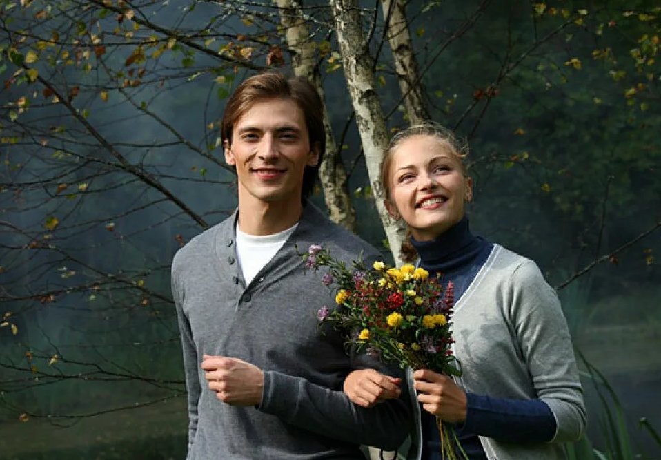Антон феоктистов с женой фото