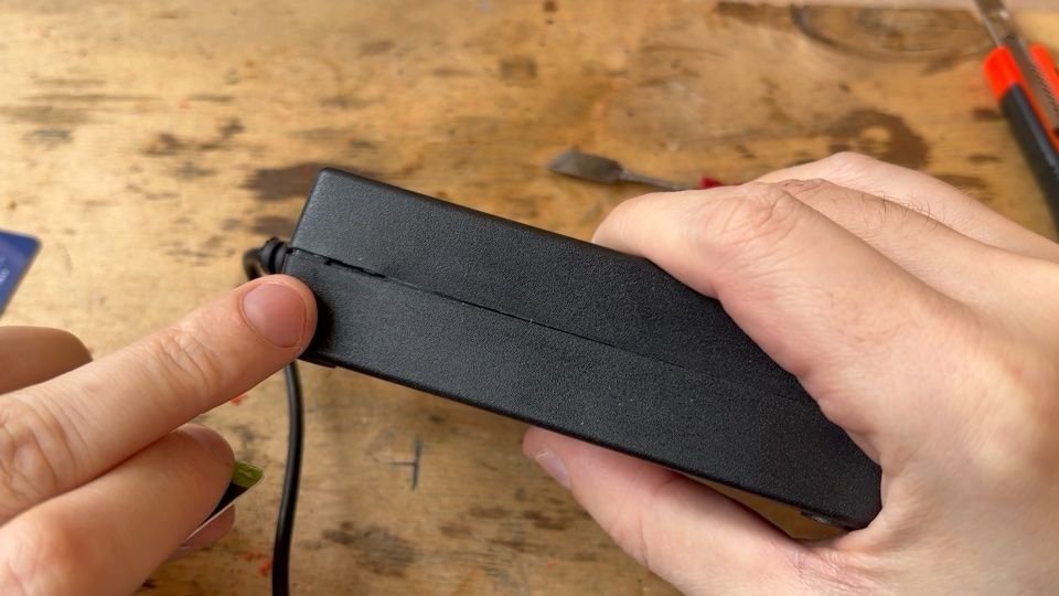 Футула в 14 как разобрать корпус. Как разобрать корпус. Suitu st-5518 разбор корпуса. Резиновые ножки белые для консоли xbox. Ps3 slim.