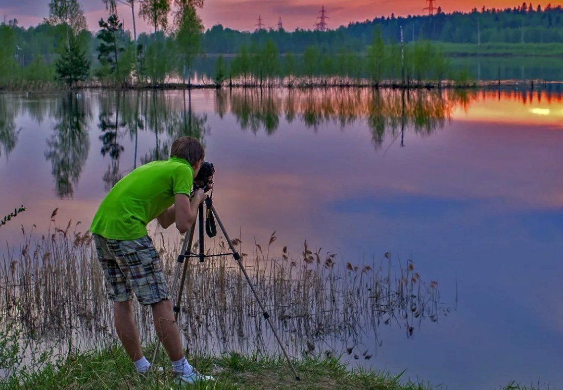 Фотограф природы. Съемка на природе. Фотографировать природу. Фотограф на природе. Фотограф фотографирует природу.