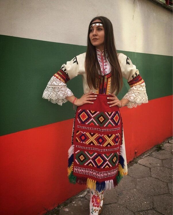 северные македонцы. болгары славяне или нет. южные славяне македонцы. население в национальных костюмах болгарии. македонцы (южнославянский народ).