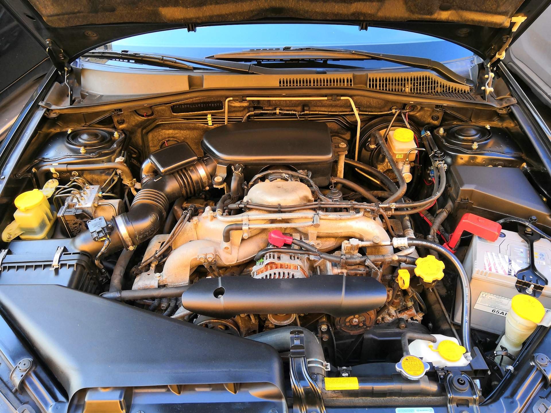 подкапотное пространство subaru outback