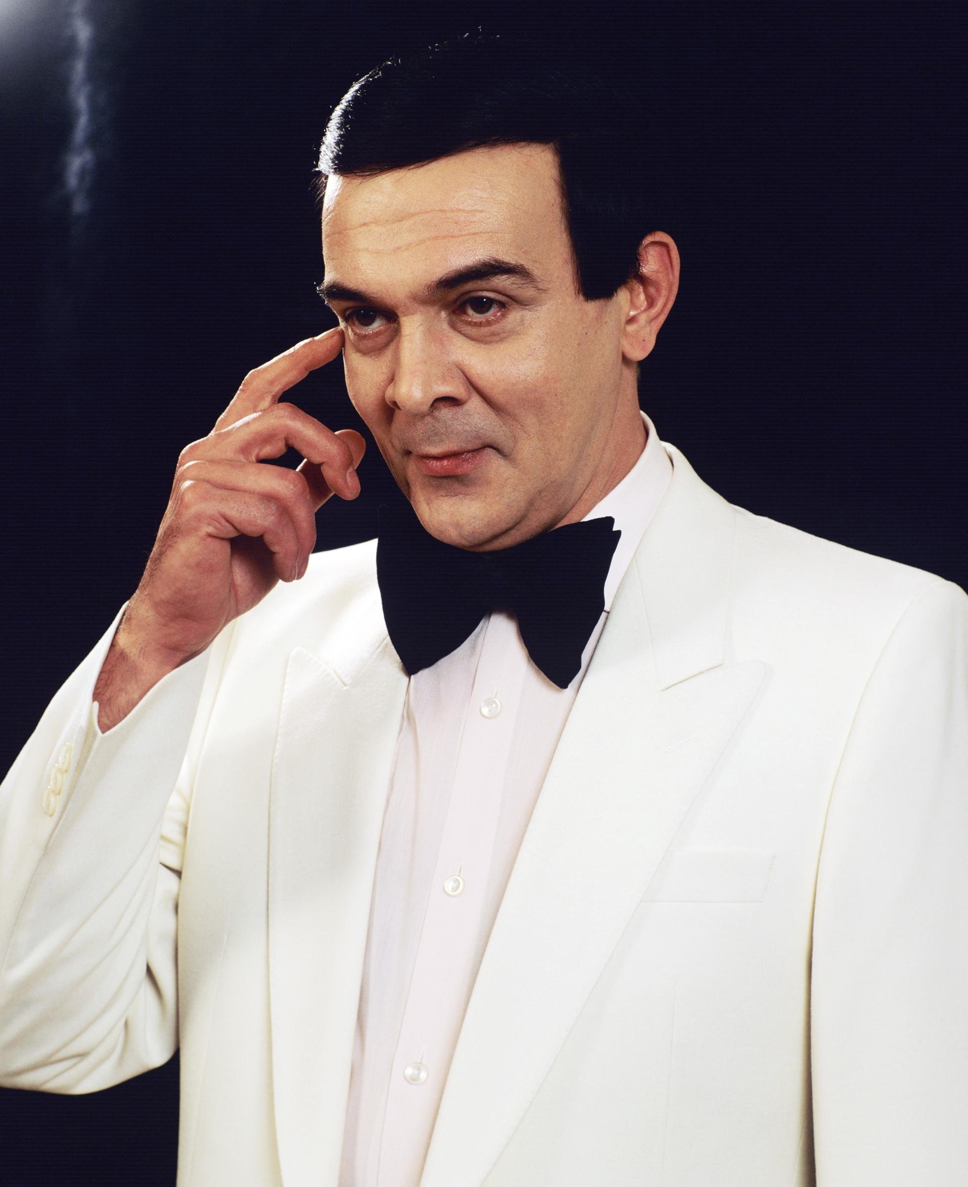 муслим магомаев 1983. оперный певец магомаев. магомаев в детстве. оперный певец магомаев. муслим магомаев фото.