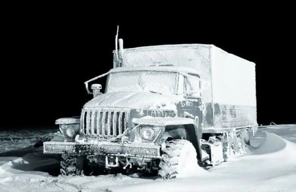 урал 4320 сургутнефтегаз. урал 4320 на зимнике. зим грузовой. мерседес актрос дальнобой. Kamaz дальнобой 2022.