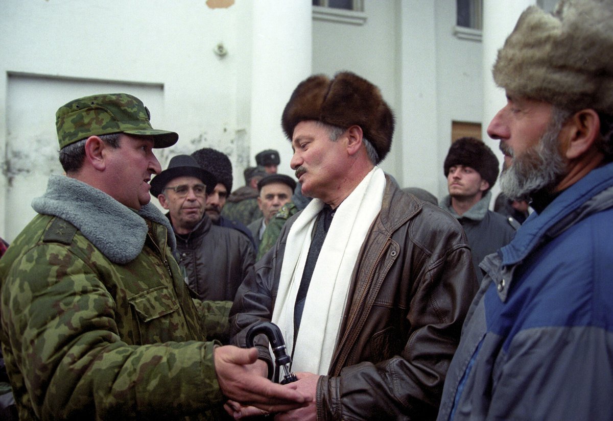 Генерал Трошев в Чечне