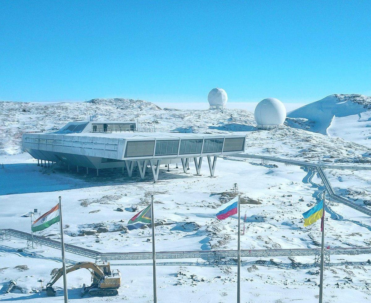 Индийская антарктическая станция Бхарати