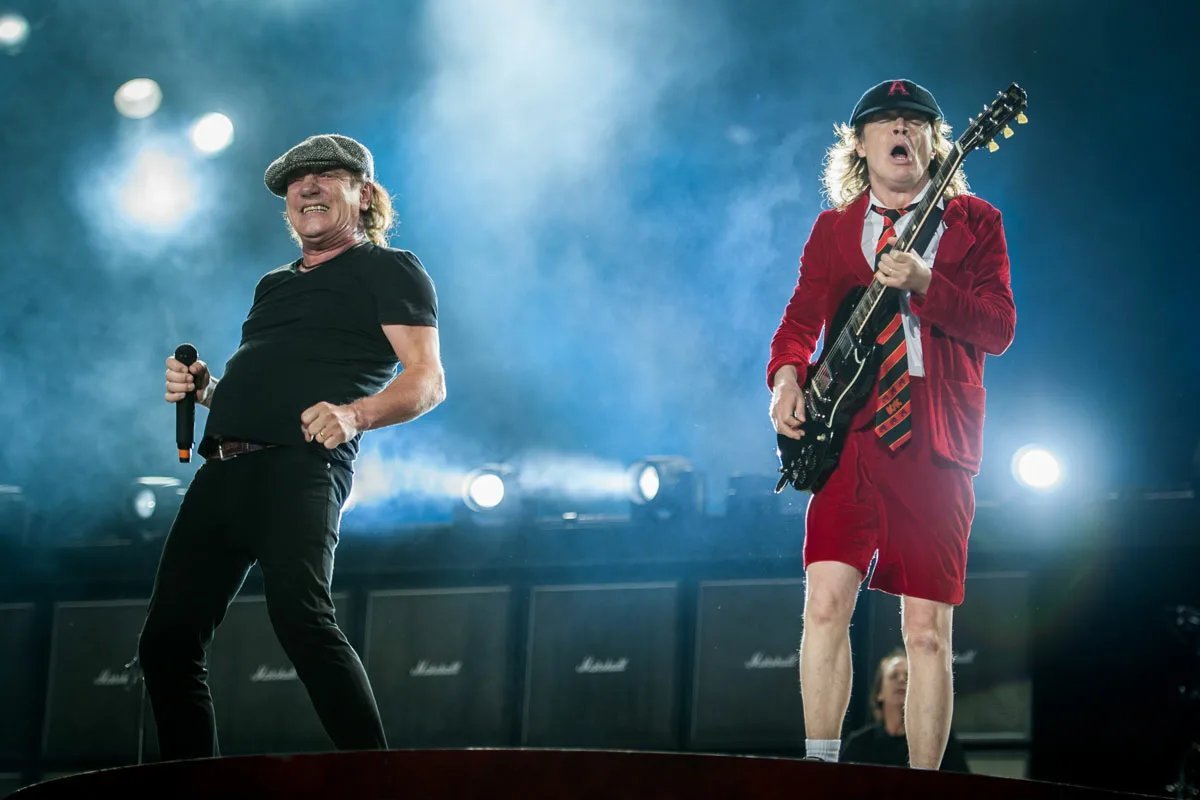 солисты ансамбля александрова. солист форма. вадим петрович ананьев. солист форма. солист форма.