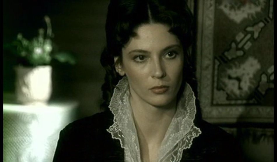 Вележева идиот. Юлия борисова настасья филипповна. Достоевский идиот настасья филипповна. Идиот 2003 лидия вележева. Юлия борисова идиот.