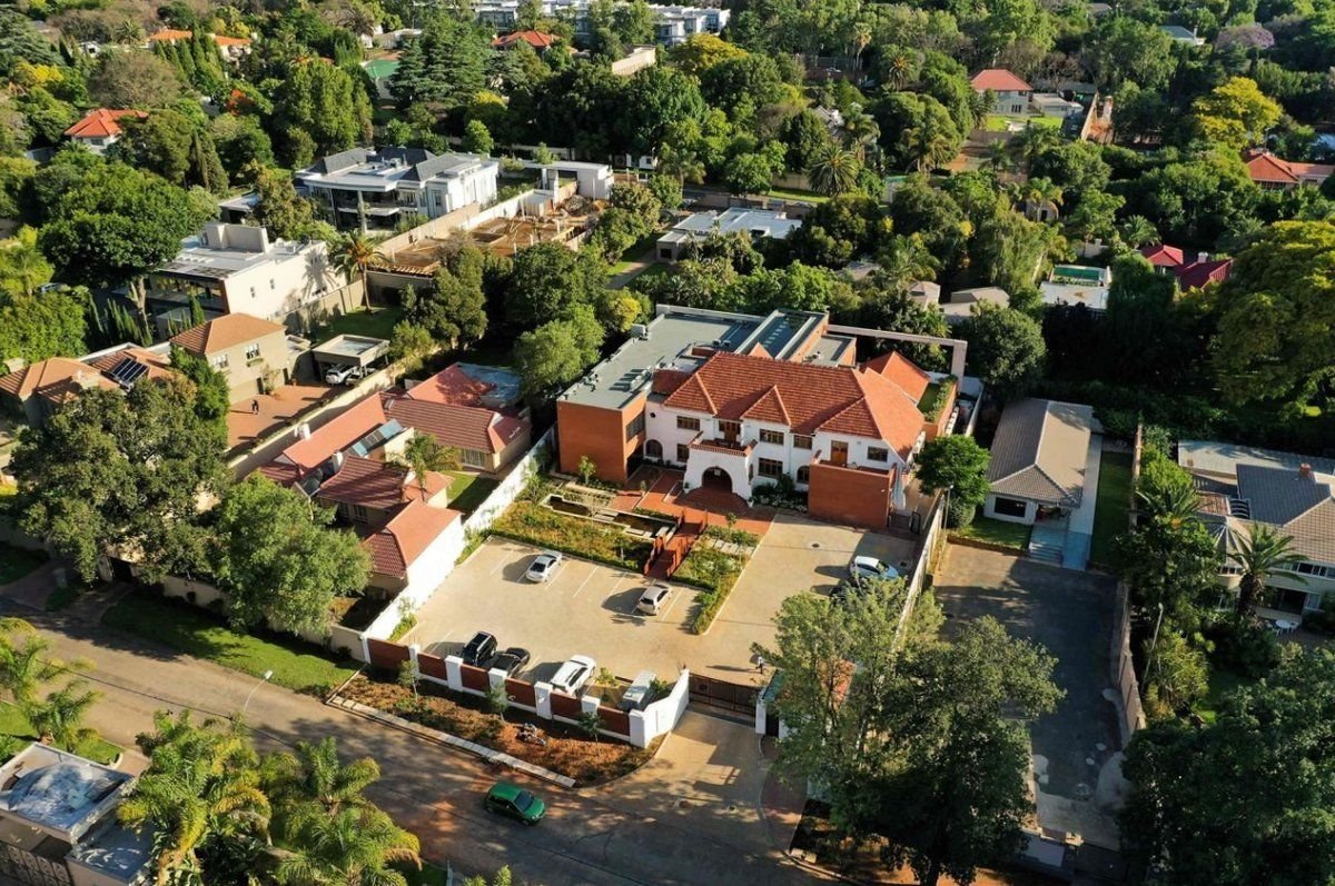 Дизайн и интерьер: воплощение роскоши и комфорта