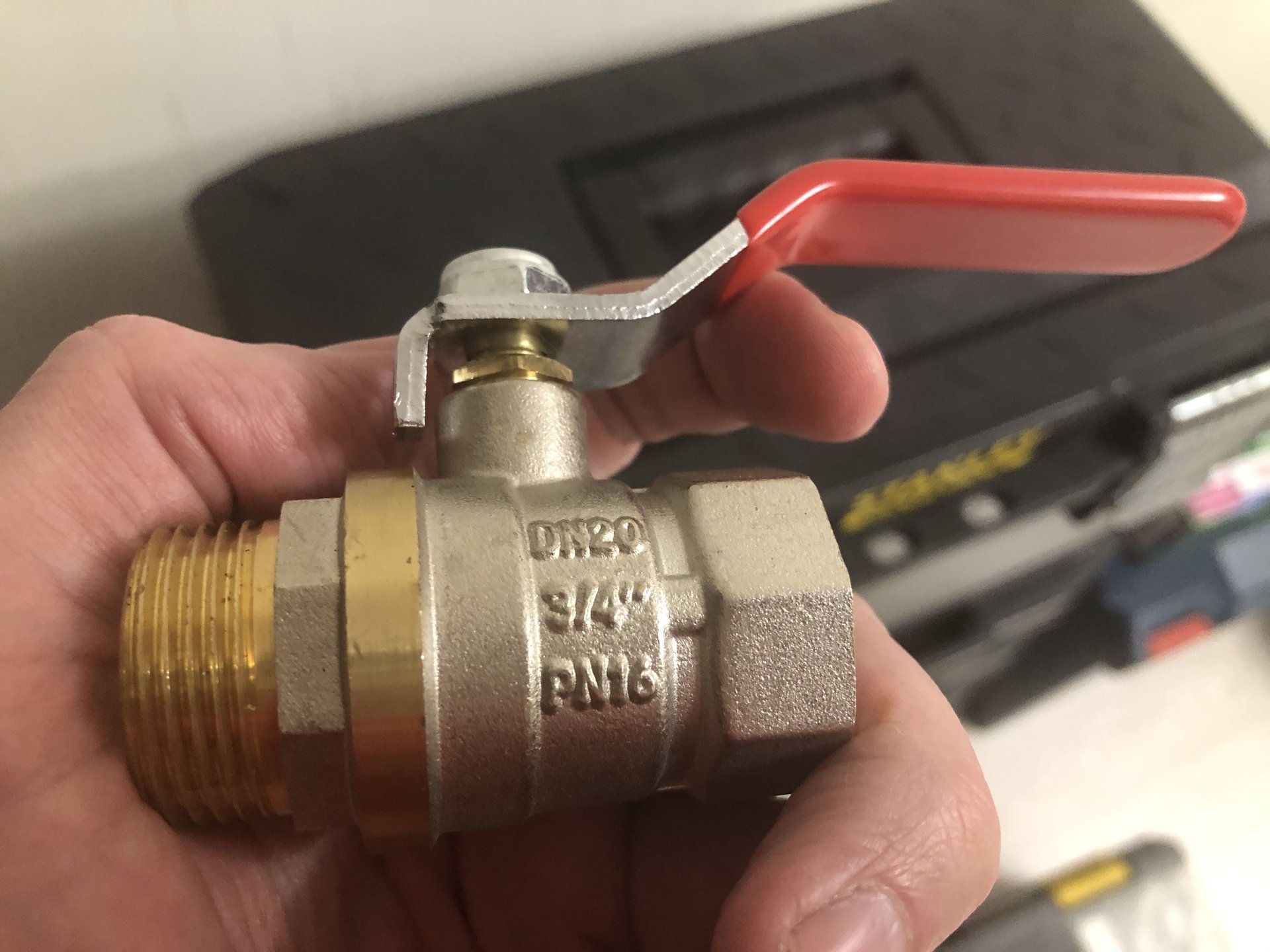 Замена трехходового крана на стояке отопления