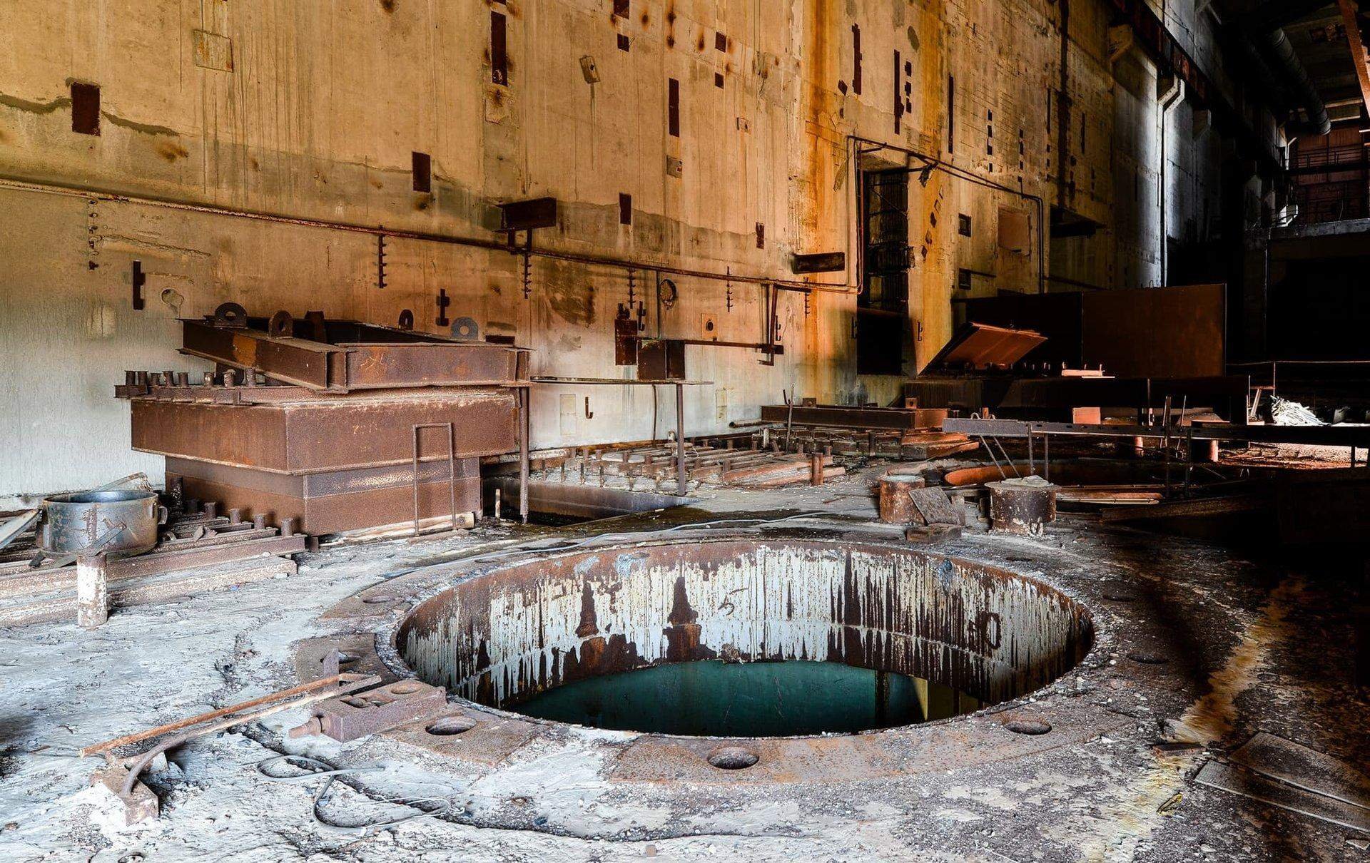 Реактор рбмк внутри. 4 энергоблок чаэс внутри. Центральный зал рбмк-1000 смоленская аэс. Под реактором. Реактор рбмк чернобыль.