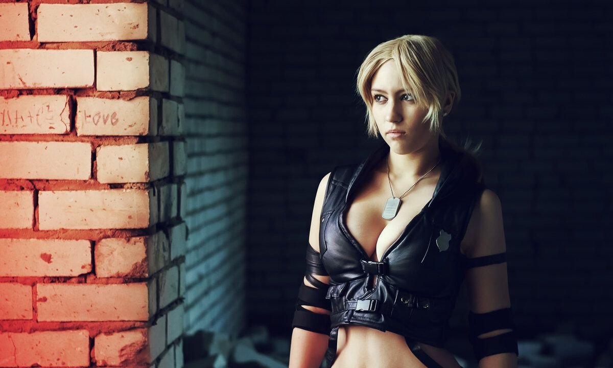 Клип комбат. Соня блейд мортал комбат. Sonya Blade Cosplay Ирина Пирожникова. Mortal Kombat Sonya Cosplay. Соня блейд косплей девушка.