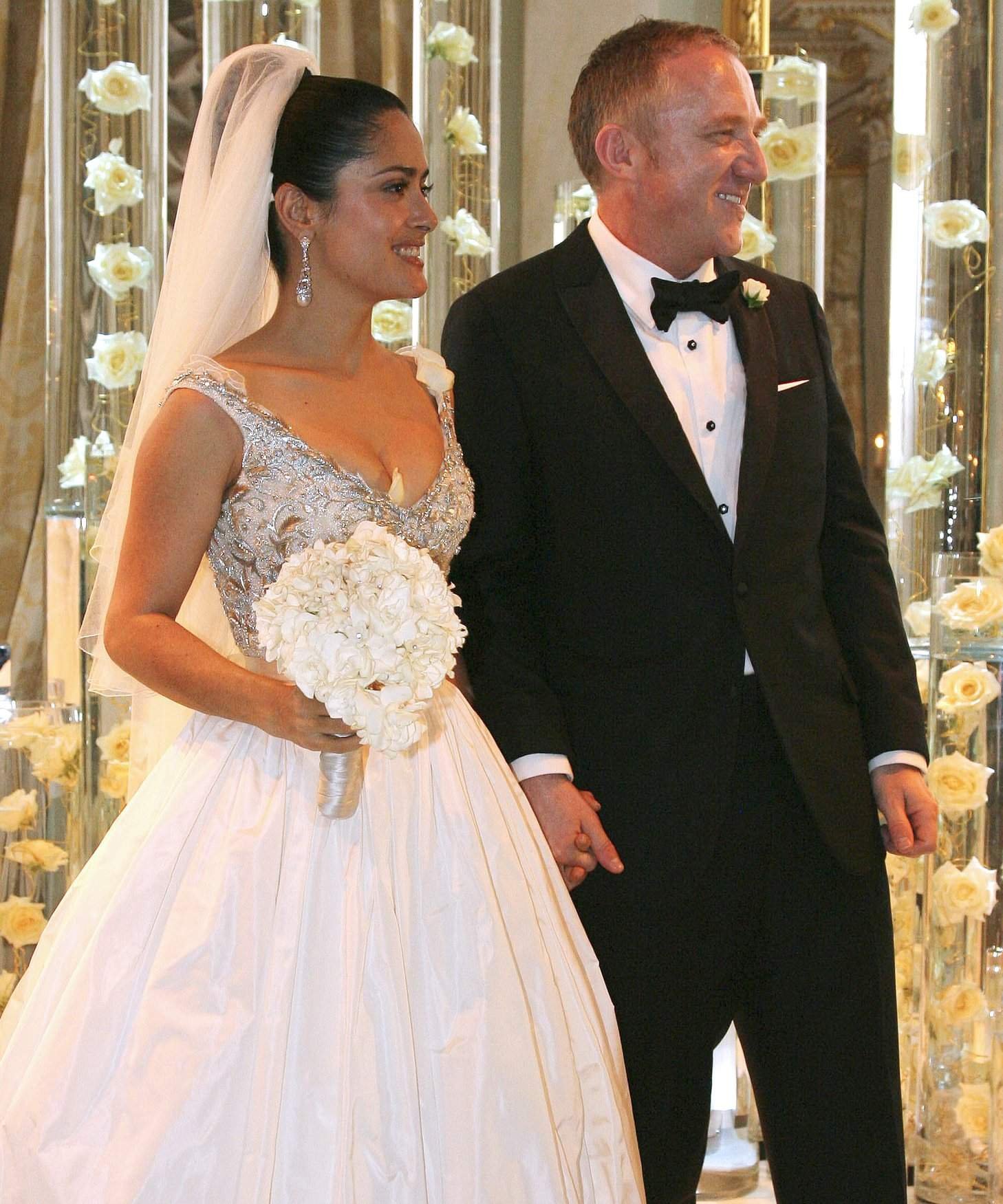 Сальма хайек в свадебном платье