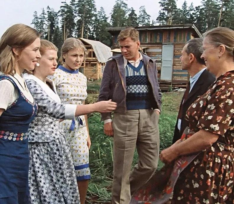 Москва слезам не верит фото. Москва слезам не верит фильм 1977. Москва слезам верит. Фильм Москва слезам не верит 2 серия. Фильм Москва слезам не верит 1 серия.