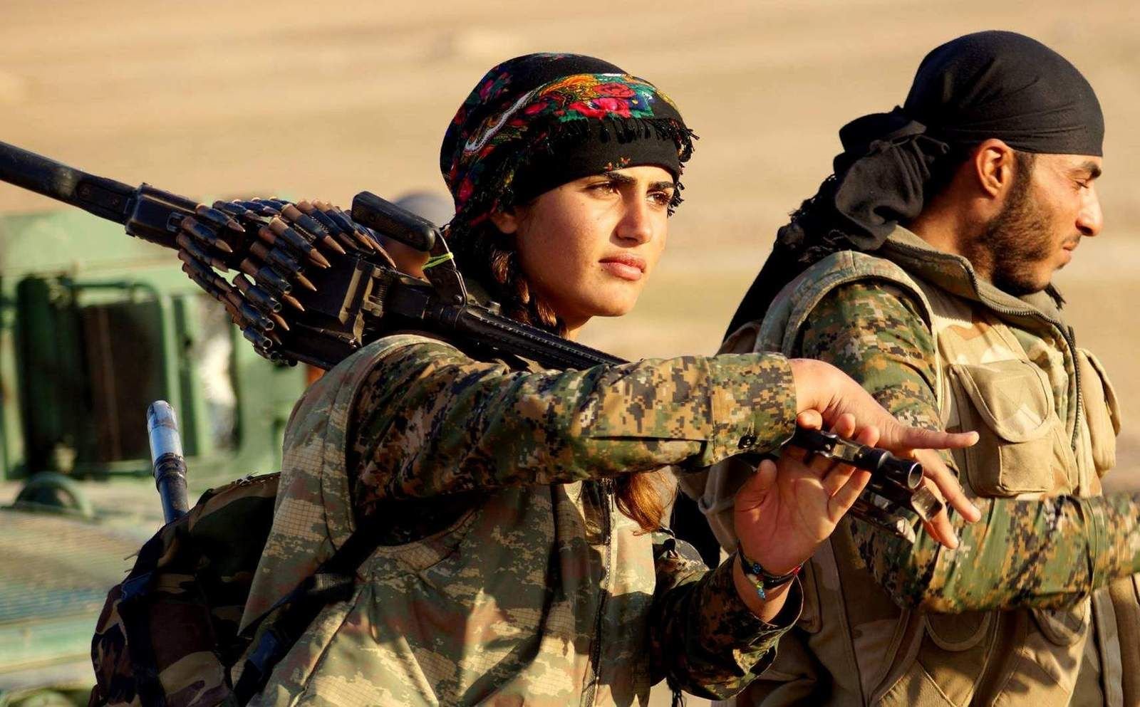 Курды фото. YPJ Курдистан. Асия Рамазан Антар. Курдская Анджелина Джоли Асия Антар. Курдская девушка Асия Рамазан Антар.