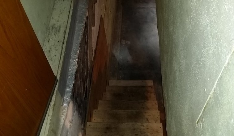 Странная лестница в деревянном доме