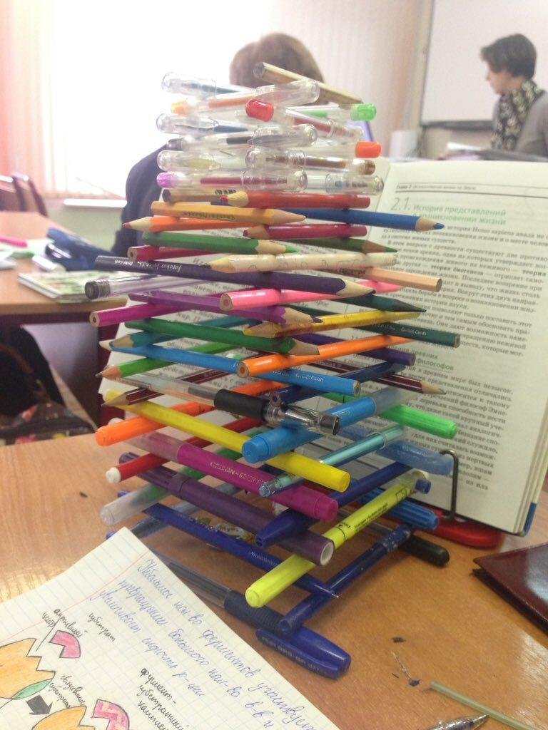 Фабрика предпринимательства дети. Когда скучно на уроке. Скучно в офисе. Рисунки в тетради. Когда скучно на уроке.