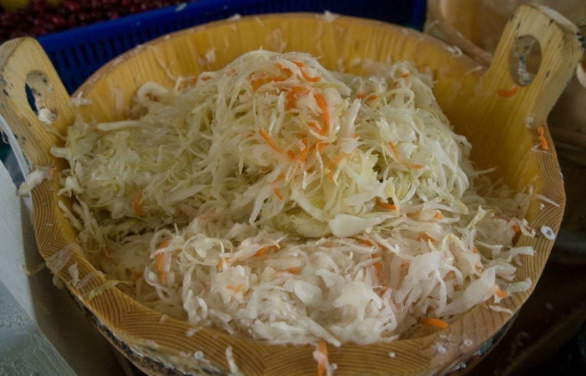квашеная капуста к столу