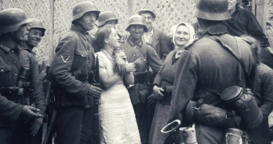 Что русские солдаты делали с немками в берлине