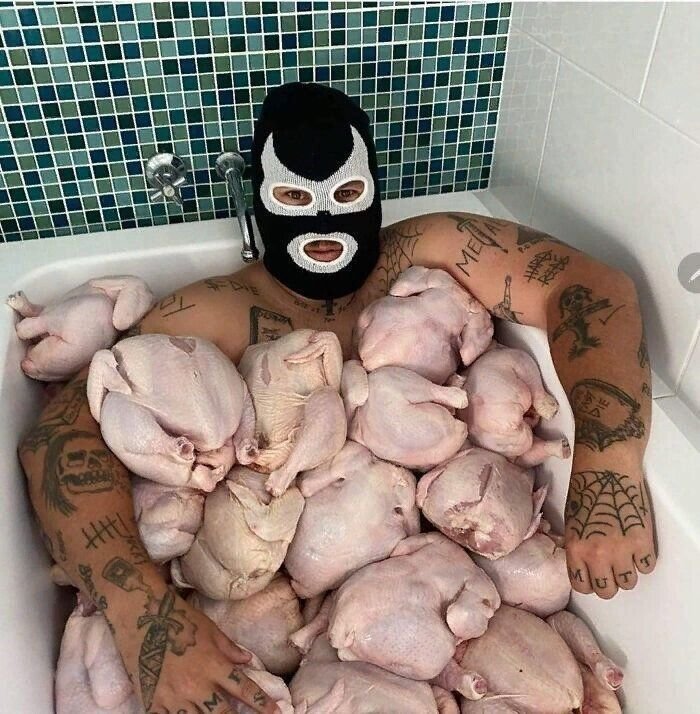 Самые необычные люди на планете. Самые необычные люди в мире. Филиппинский лемур-долгопят (tarsier). Самые необыкновенные люди планеты. Самый длинный ирокез.