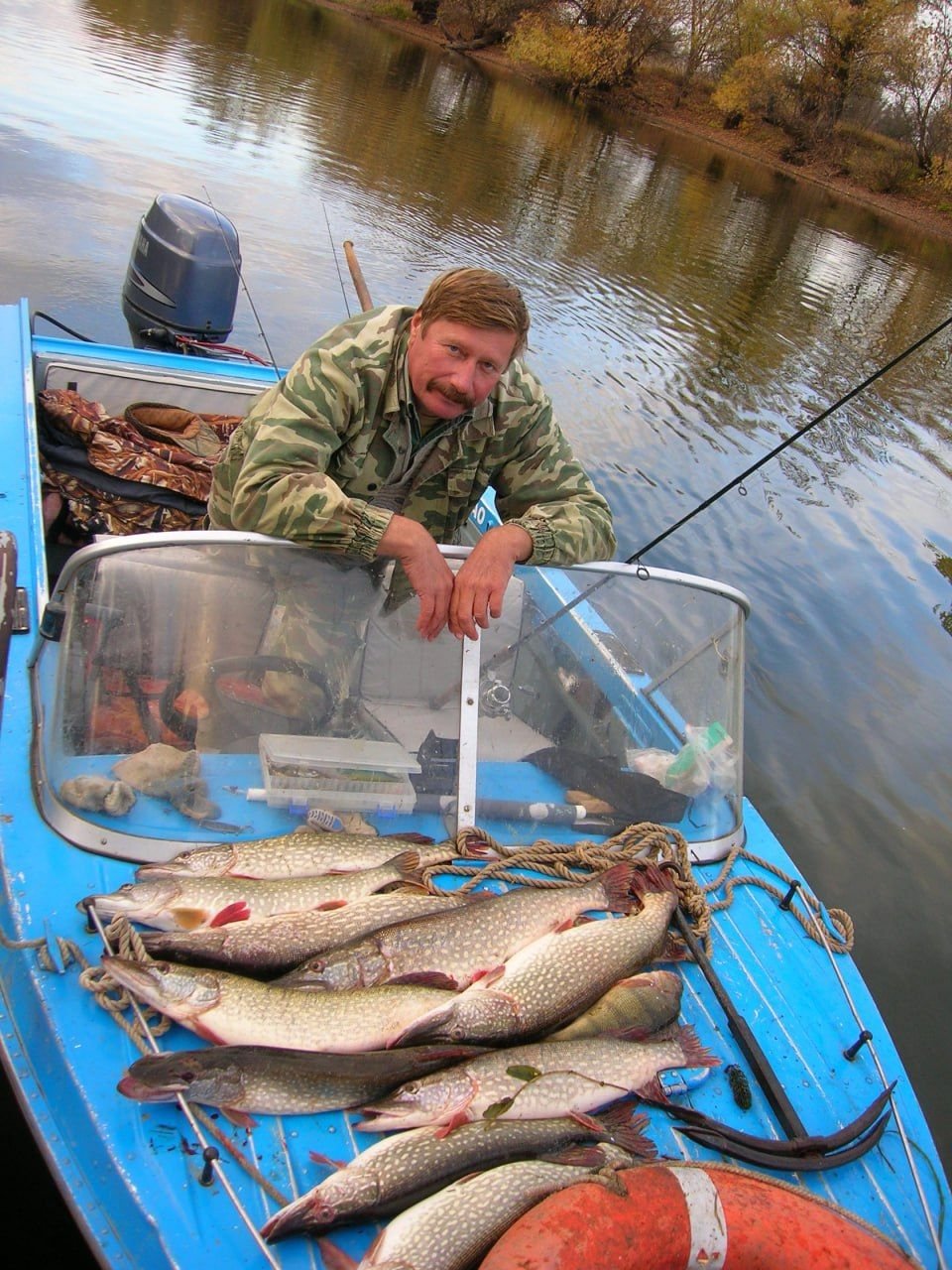 Рыбалка в астрахани когда лучше. Рыболовные места. Рыбы и рыбалка. Рыбалка в Астрахани. Рыбалка фото.