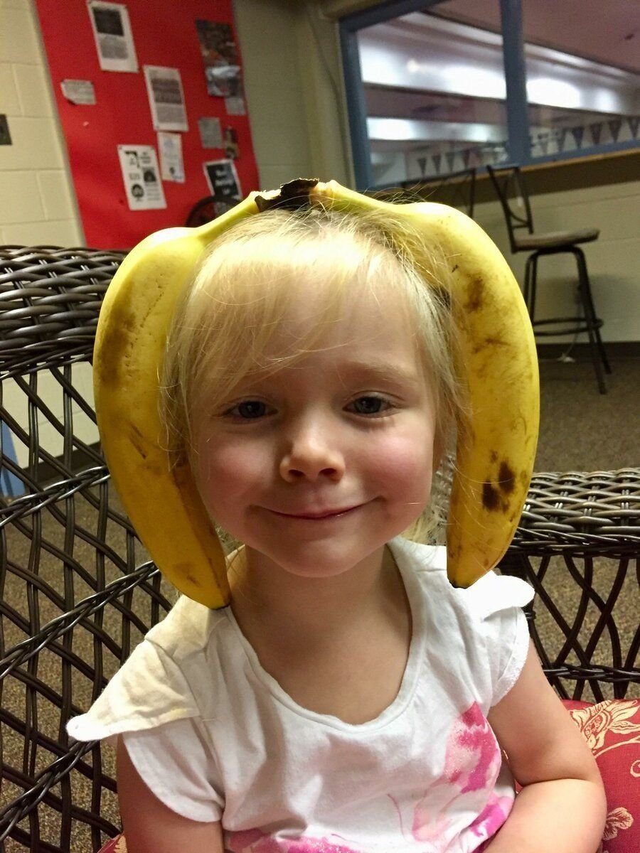 дети с тяжелой психофизической патологией. ребёнок с сегаретой мем. вивиан майер фотограф. вивьен майер американский фотограф. дети не виноваты.