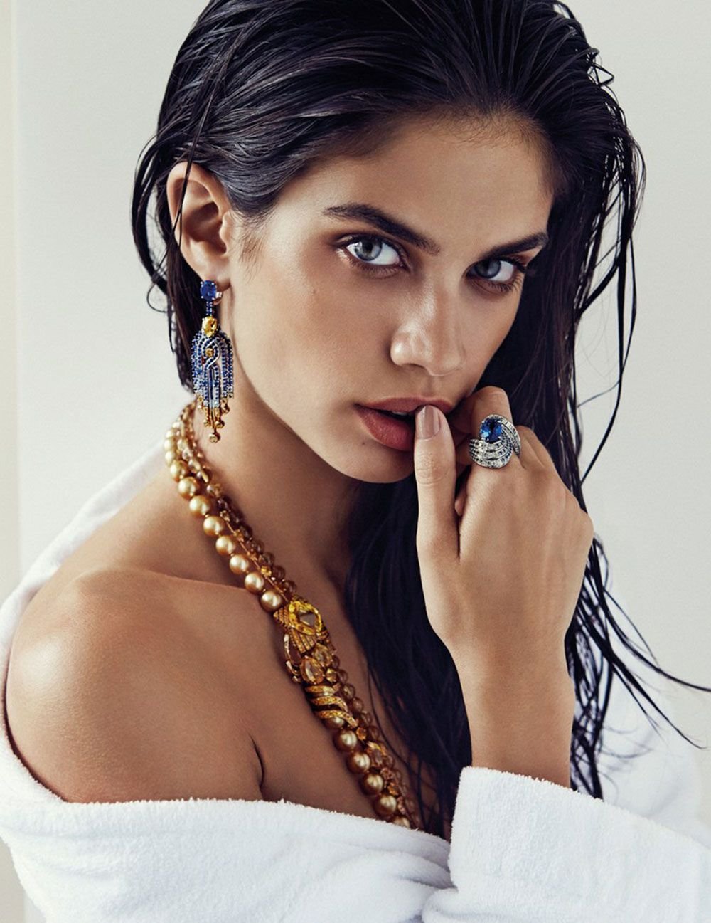 Красотки испанки. Сара Сампайо фотосессии. Сара Сампайо Vogue. Сара Сампайо портрет. Сара Сампайо фотопортрет.