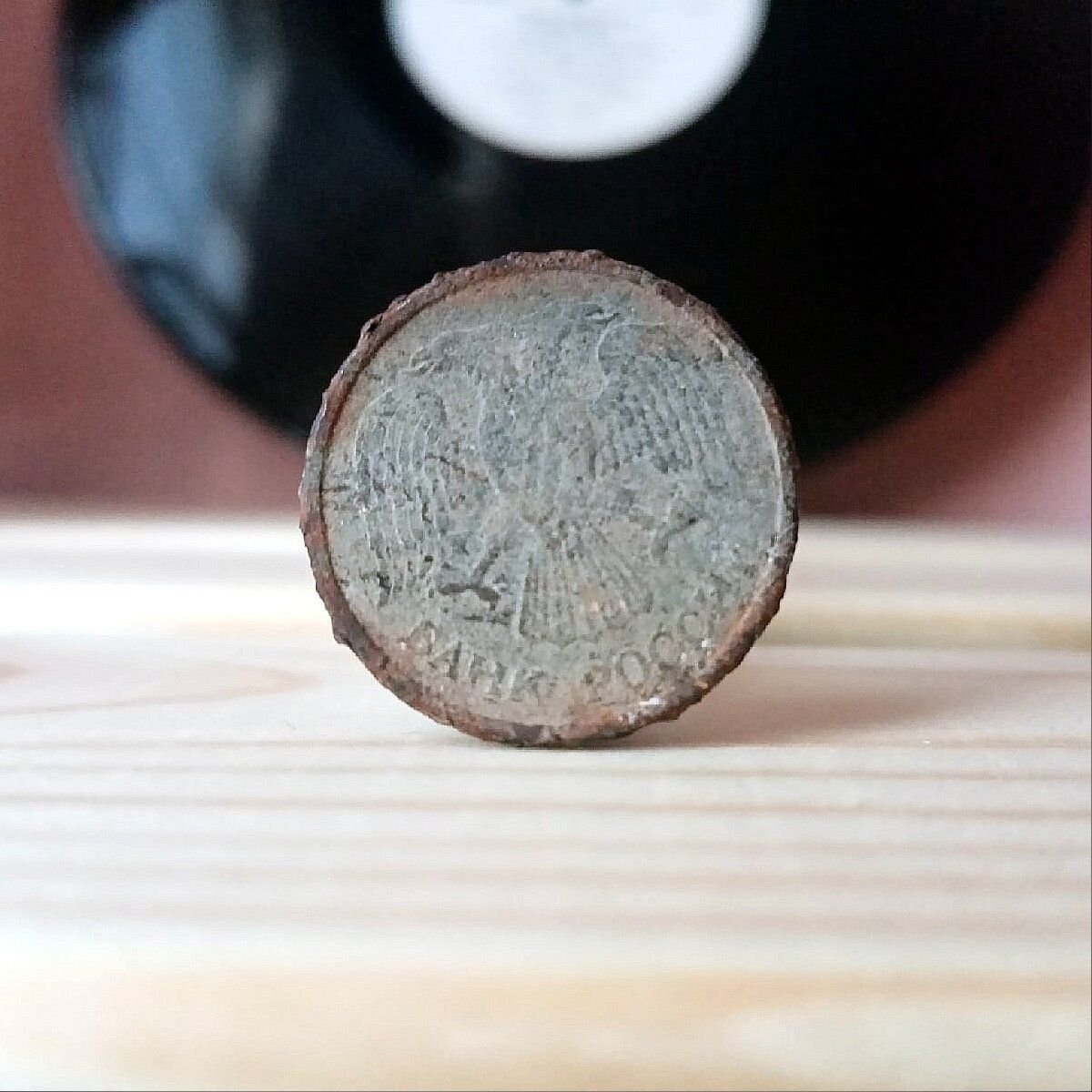 7 лет мальчик нашел монету