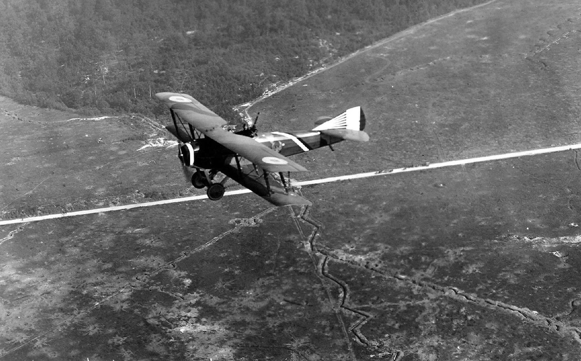 Первые воздушные самолеты. Самолеты первой мировой войны 1914-1918. Аэрофотосъемка первой мировой войны. Авиация 1 мировой войны разведчики. Немецкий самолет-разведчик первой мировой войны.