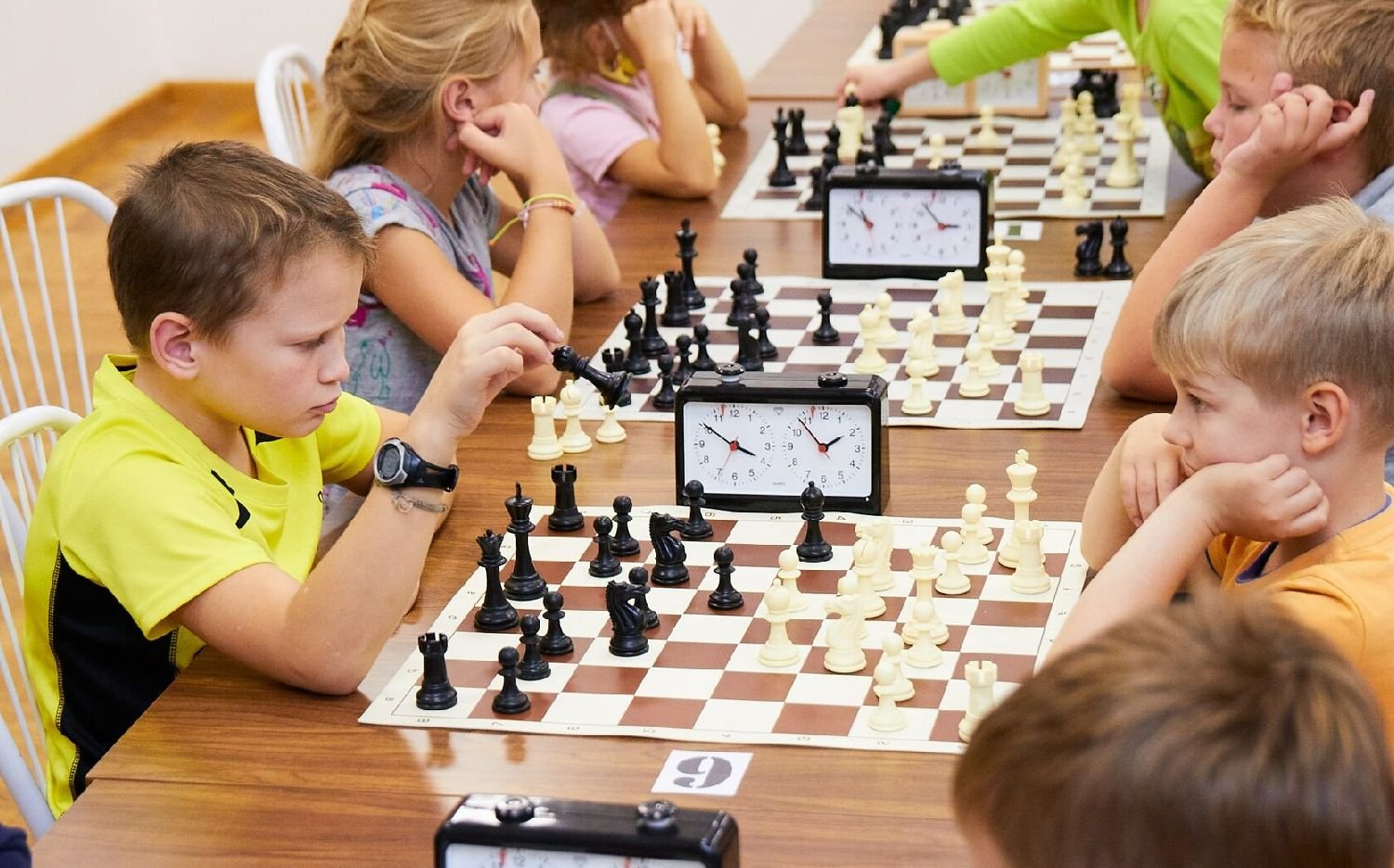 Познавательные игры для школьников. Шахматы для детей. Шахматы "школьник".