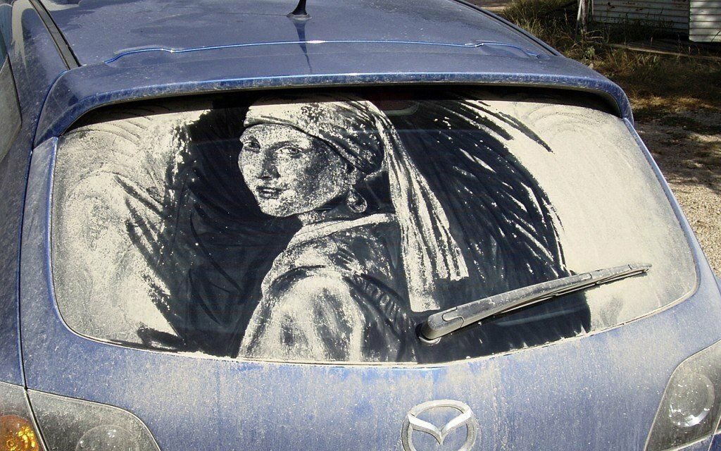 Рисунки на грязных автомобилях Скотт Уэйд
