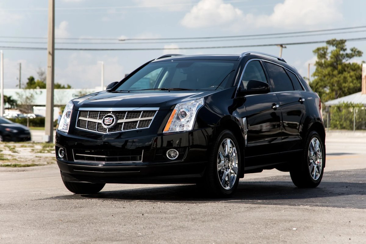 Cadillac srx фото