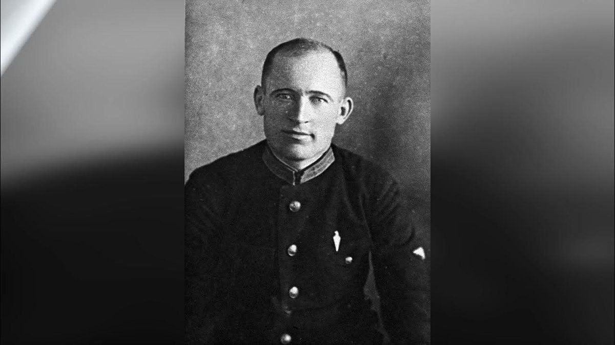 Подвиг мамкина летчика презентация