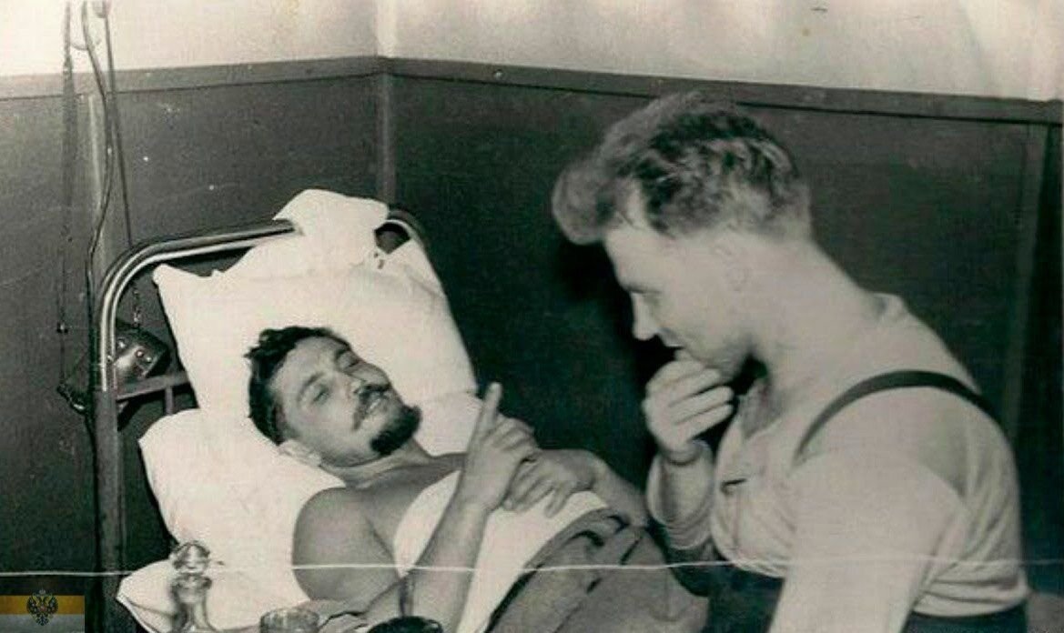 пока вы здесь в ванночке. пока вы здесь в ванночке. пока вы здесь в ванночке. прикольные таблички в туале. пока вы здесь в ванночке.