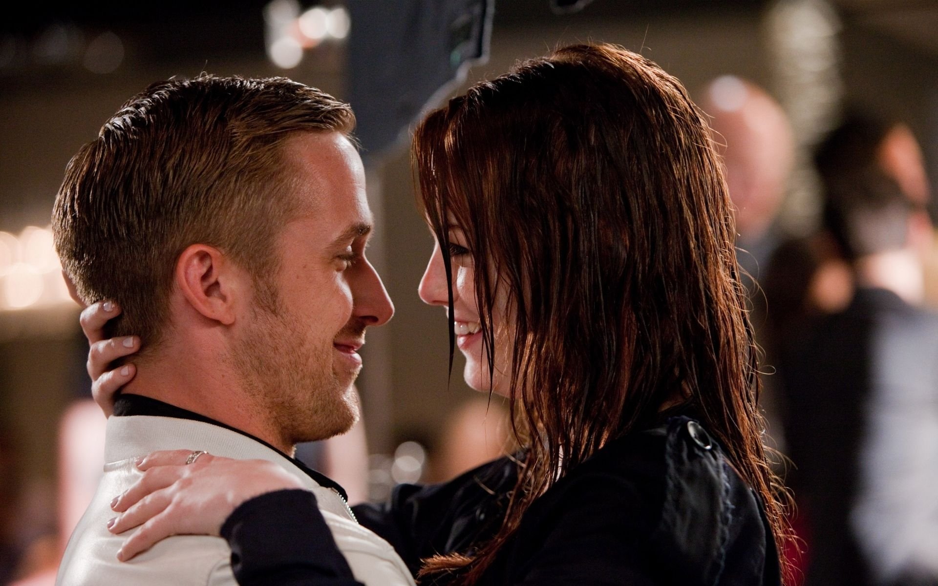 с самого первого взгляда. с самого первого взгляда. влюбленный мужчина. с самого первого взгляда. любовь с первого взгляда фото.