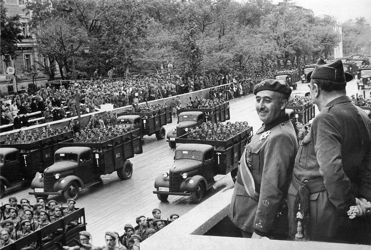 После победы республиканцев. Франсиско Франко 1939.