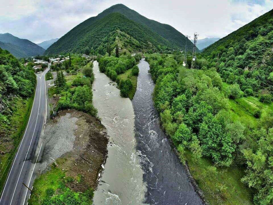 Два моря не смешиваются между собой фото