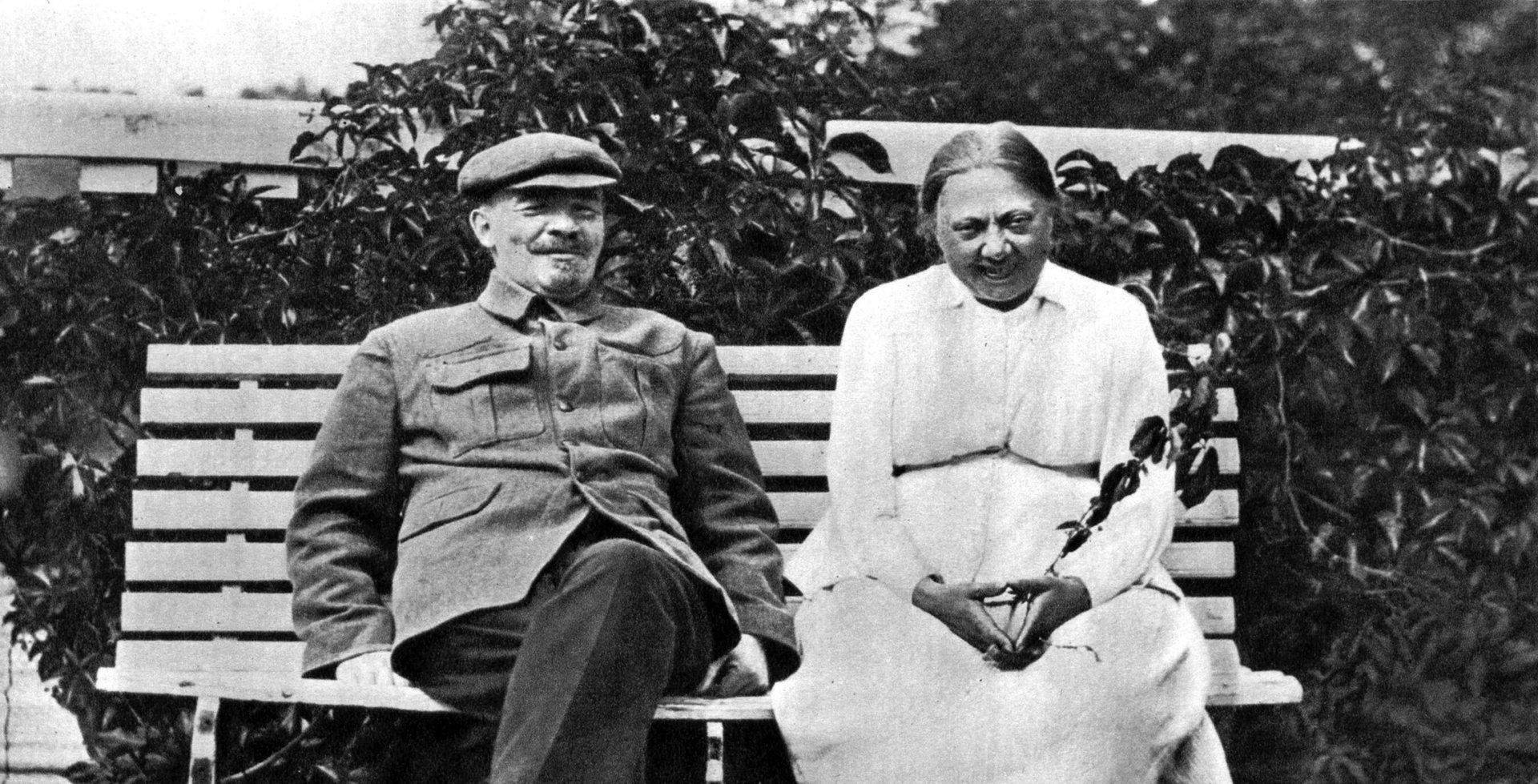Крупская Надежда Константиновна и Ленин в Горках