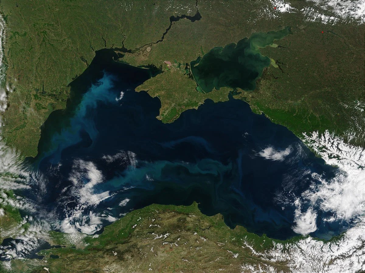 В болгарии сливают канализацию в море