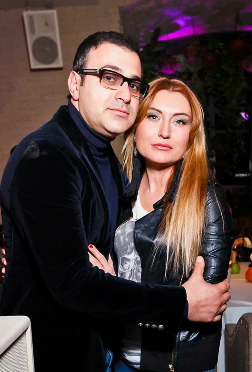 мартиросян жена