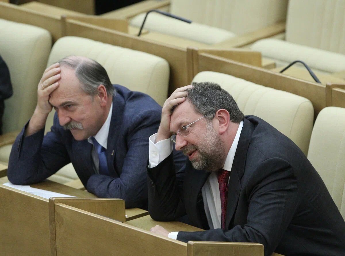 Григорий аникеев владимир депутат. Депутат кпрф бондаренко. Александрин депутат асбест. Как зовут депутата. Николай николаевич бондаренко.