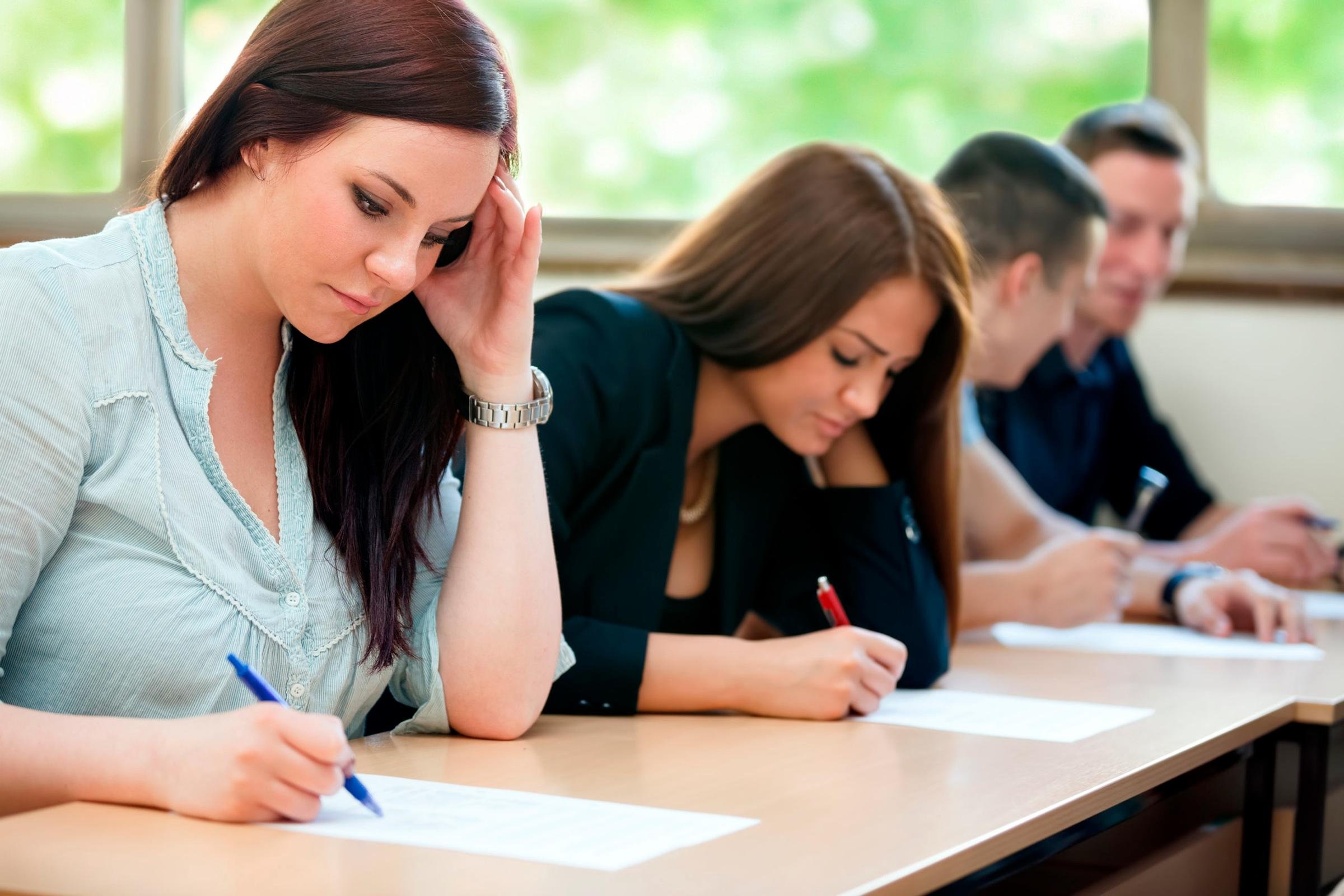 стресс перед экзаменом. Lose exams. Lose exams. стресс на учебе. утомленные студенты.