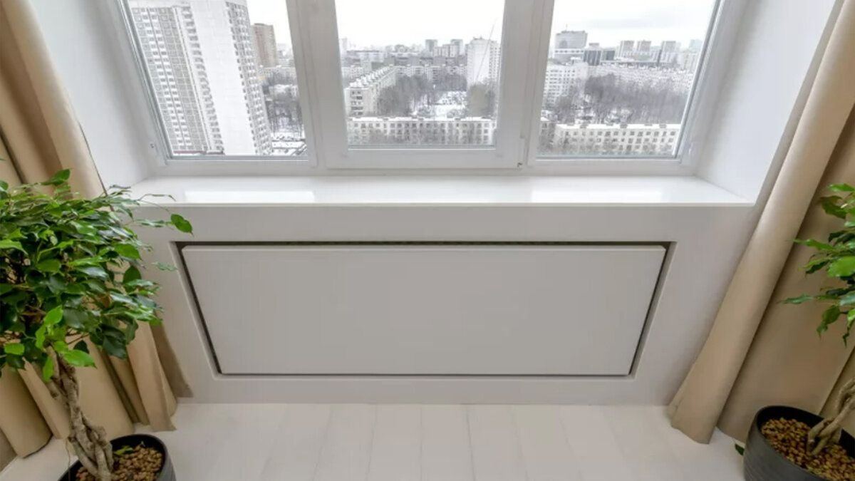 Подоконник столешница ikea. Подоконник вровень. Узкий подоконник. Подоконник из дерева. Выступающий подоконник.