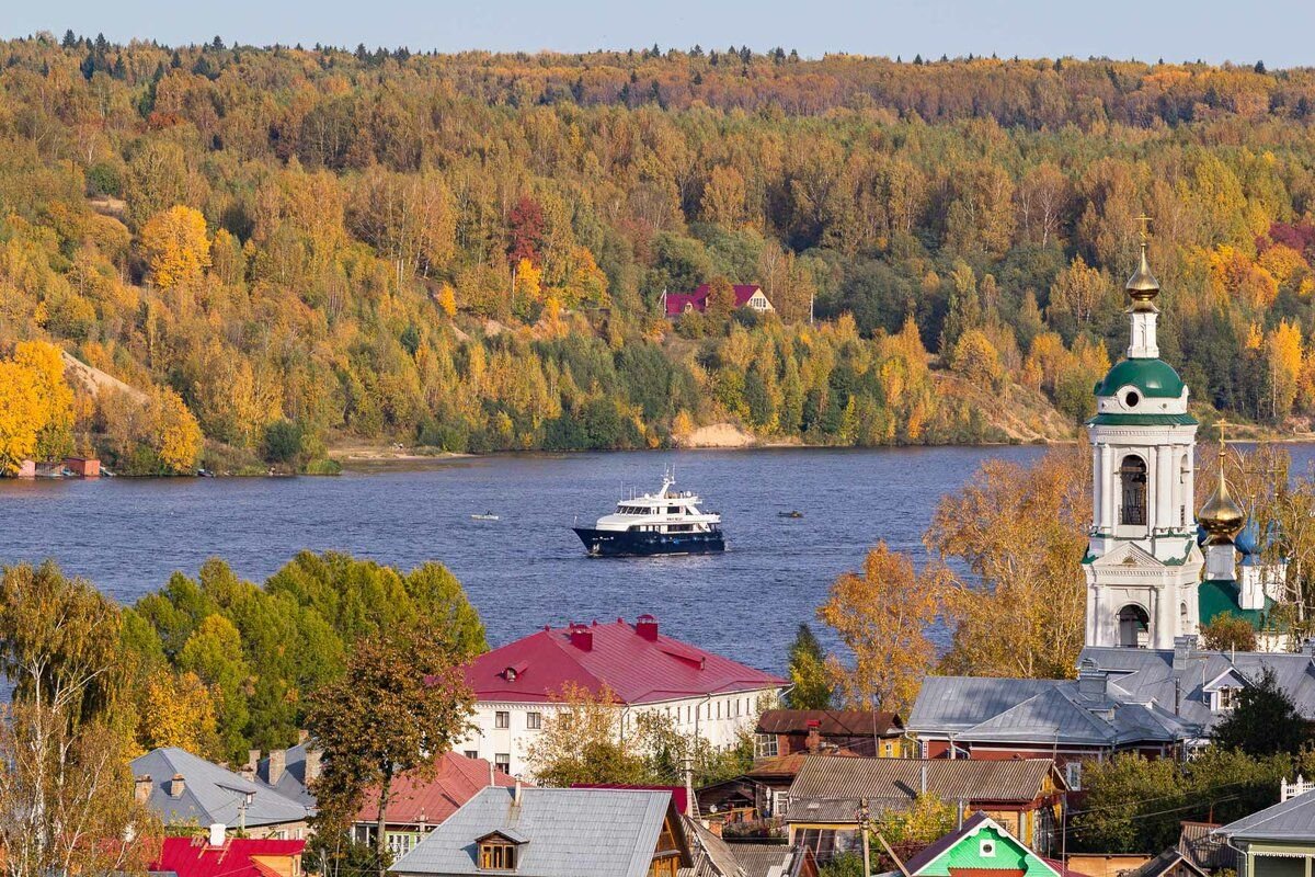 Я вижу городок на волге