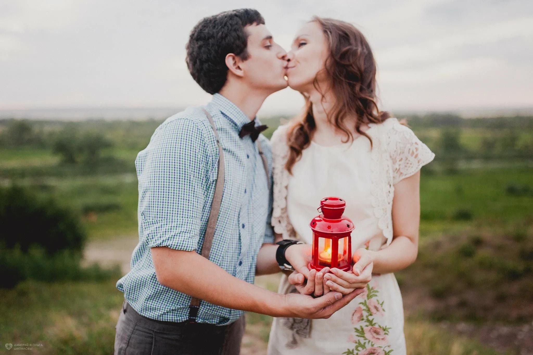 Стиль любви. Фотосессия в стиле Love story. Предсвадебная фотосессия Love story. Лавстори фотосессия предсвадебная. Фотозона для лавстори.