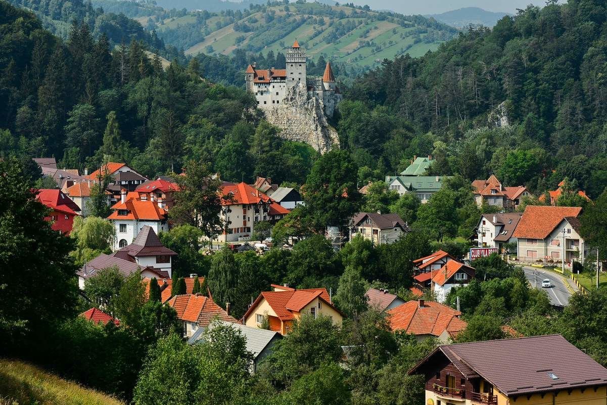 Румыния википедия. Трансильвания, Румыния. Трансильвания Румыния 2022. Замок Дракулы в Румынии. Трансильвания Румыния природа.